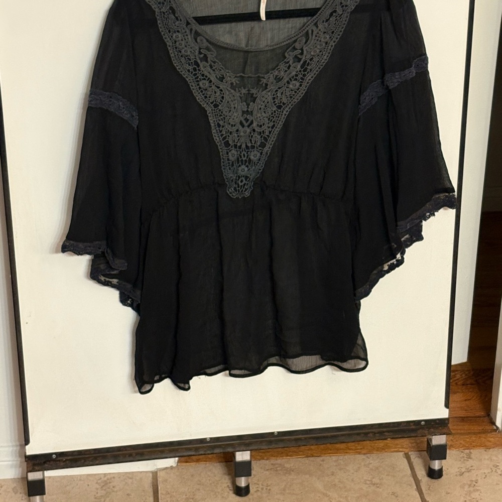Free People Black Grey Lace Trim Bohemian Women's Blouse Size L - Picture 3 of 6